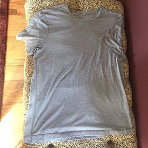 Men’s lululemon shirt